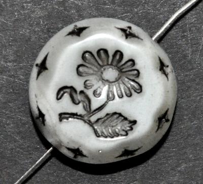 vintage style Glasperlen, Perlettglas silk mit eingeprägter Blüte , nach alten Vorlagen aus den 1930 Jahren in Gablonz/Böhmen neu gefertigt,